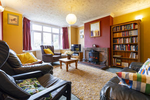 Lounge- click for photo gallery